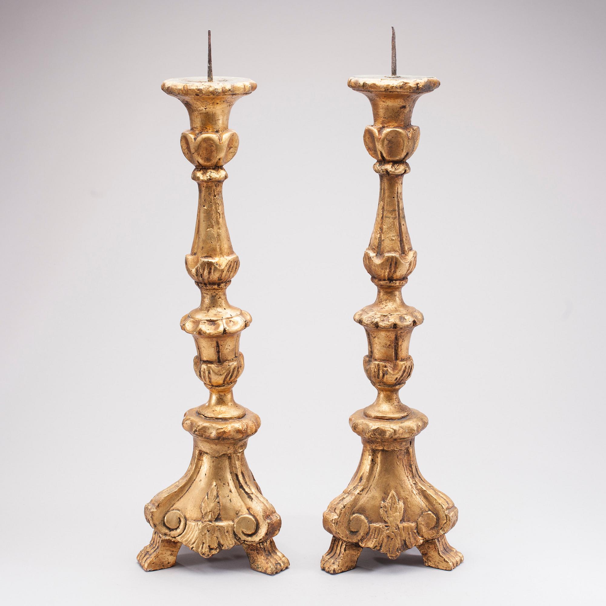 ALTARLJUSSTAKAR, ett par, bronserat trä, barockstil, tidigt 1900-tal.