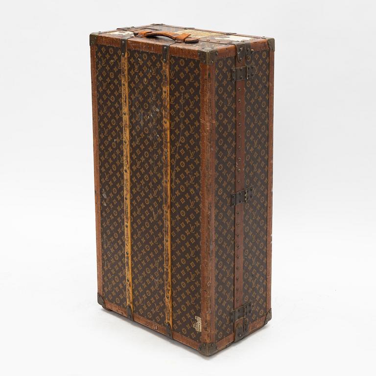 Louis Vuitton, A late 19th century trunk.