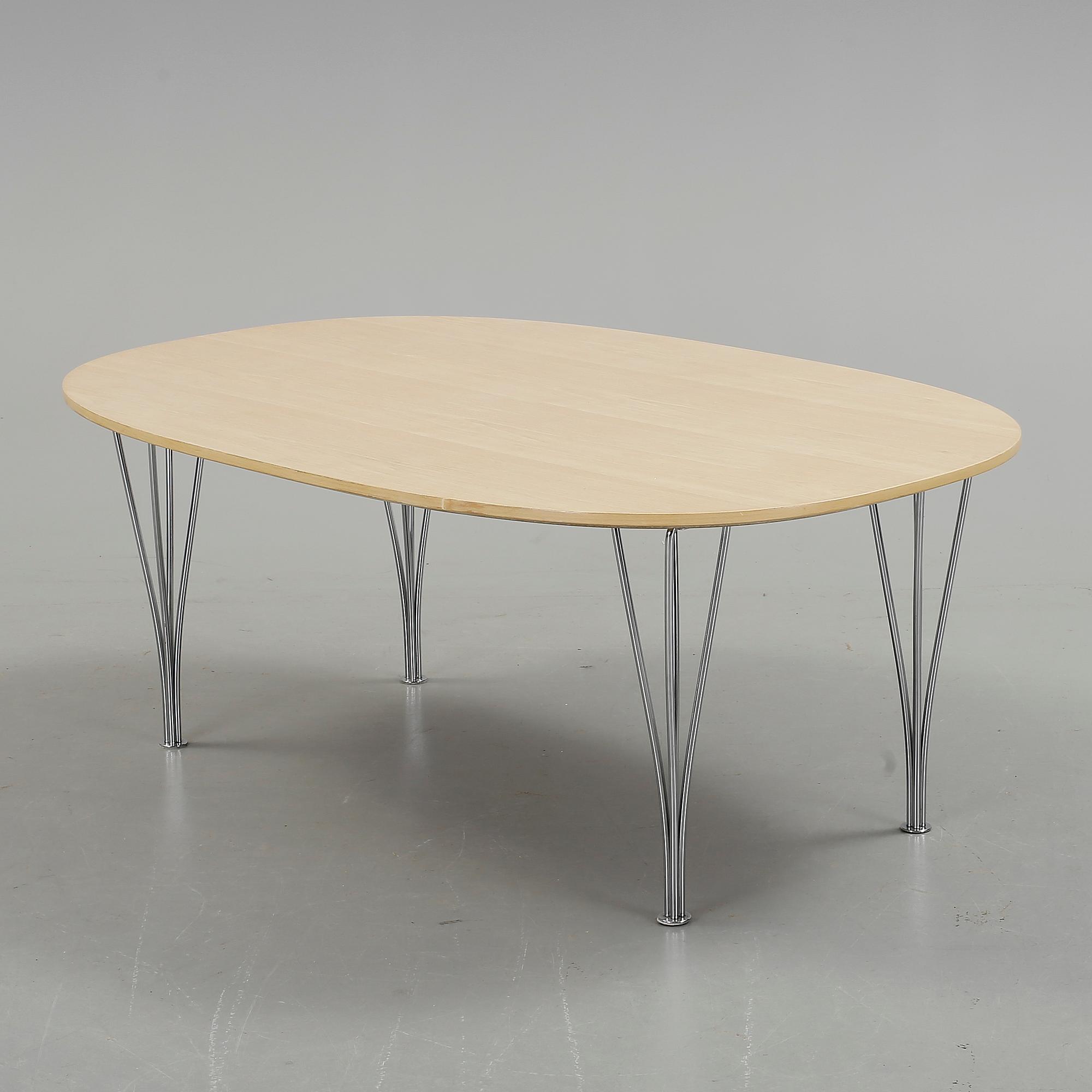 SOFFBORD. "Superellips", Bruno Mathsson och Piet Hein för Fritz Hansen, Danmark.