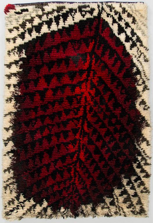 Kirsti Ilvessalo, rya, modell för Finska handarbetets vänner. Ca 172 x 111 cm.