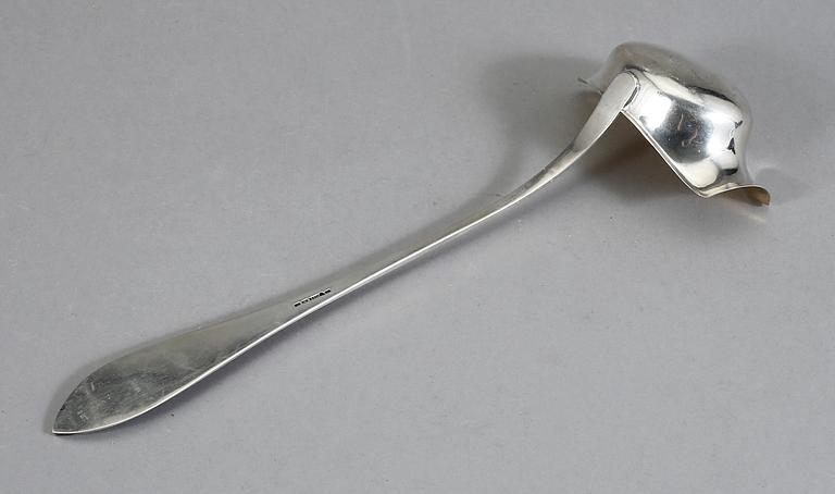 SOPPSLEV, silver, Helsingfors 1916. Vikt 160 g.
