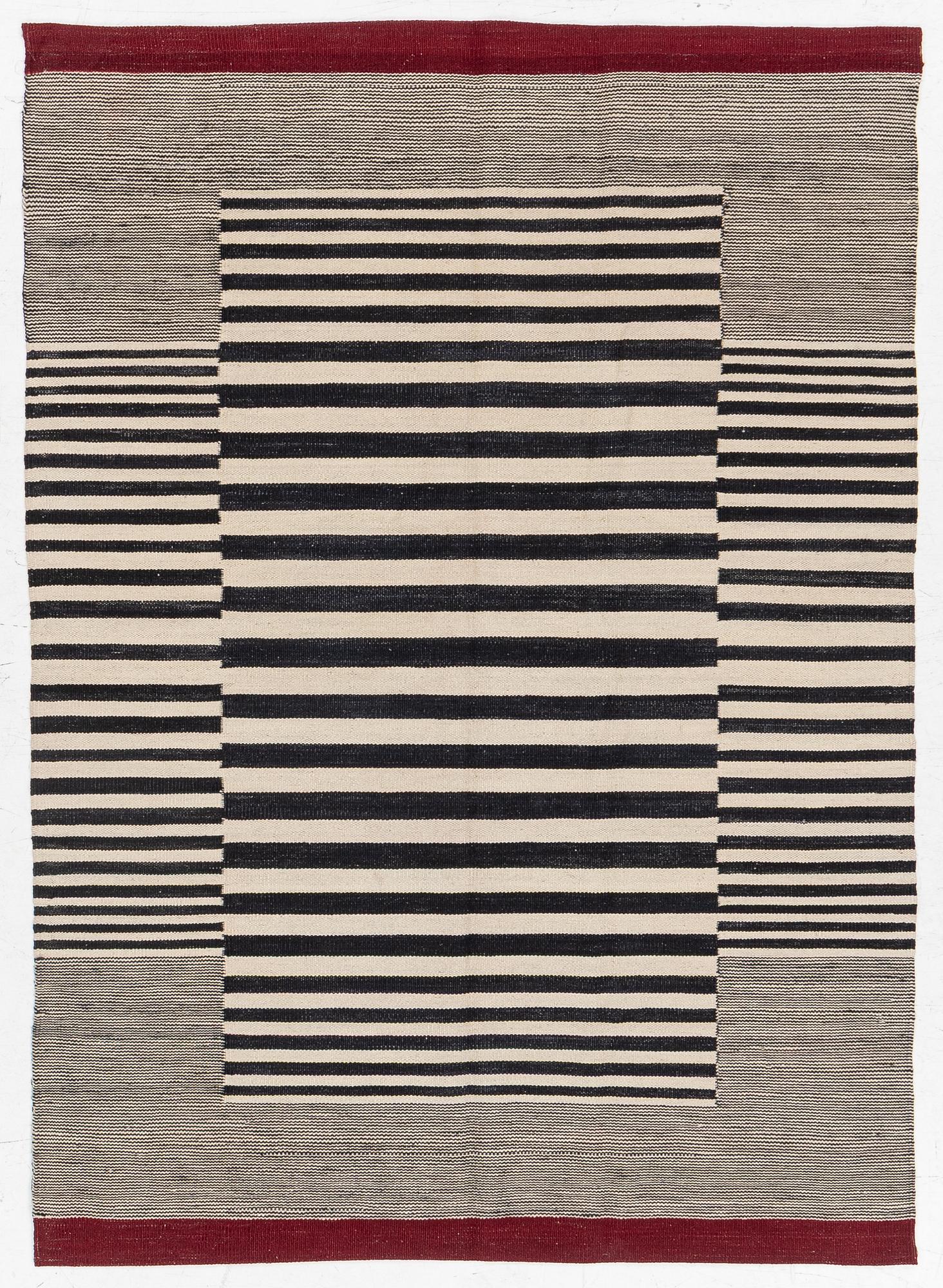 Matta, slätvävd, ca 177 x 128 cm.