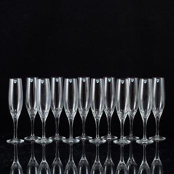 NILS LANDBERG, twelve 'Prelude' champagne glasses, Orrefors.