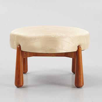 Josef Frank, a  model "B2019" stool, Firma Svenskt Tenn, pre 1985.