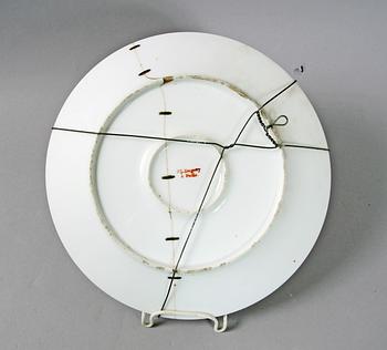 TALLRIK, porslin. P.L Dagoty A Paris, 1800-talets första hälft.