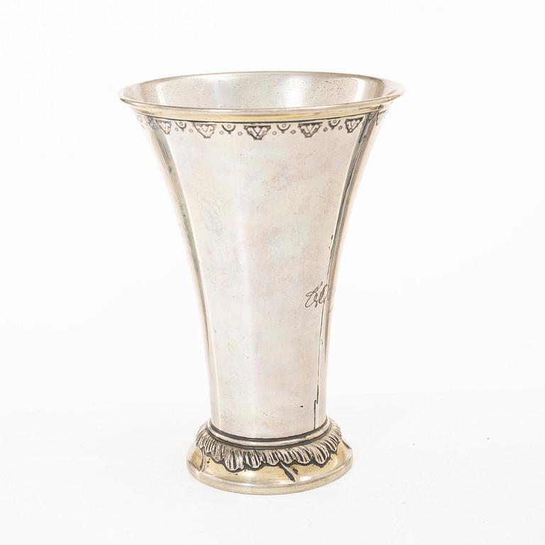 C.G. Hallberg, A Swedish silver beaker, Stockholm 1929.
