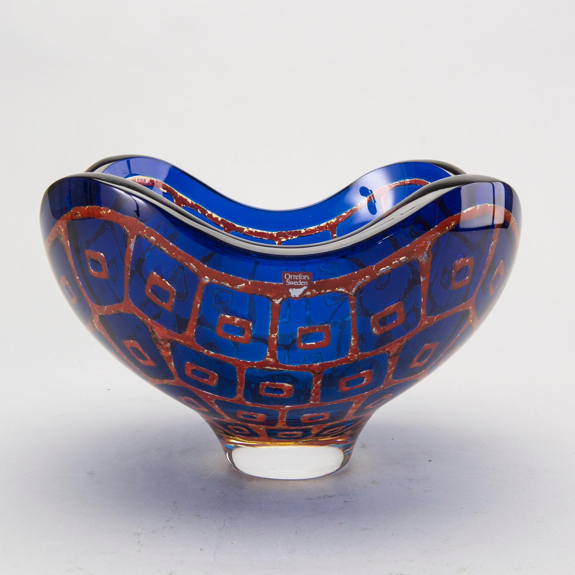 A Sven Palmqvist 'Ravenna' glass bowl, Orrefors 1989.