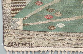 CARPET. "Park grön". Tapestry weave. 233 x 151,5 cm. Signed AB MMF BN.