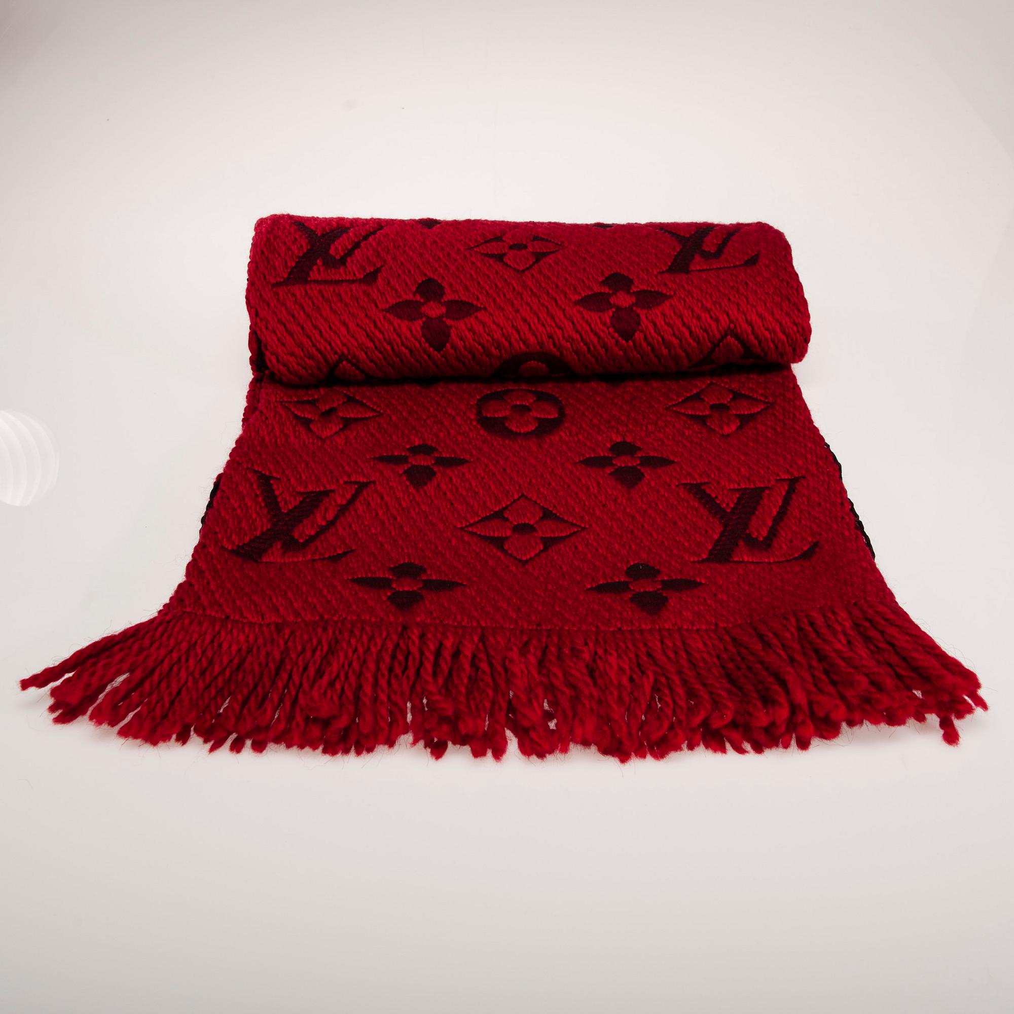 HALSDUK, Louis Vuitton.