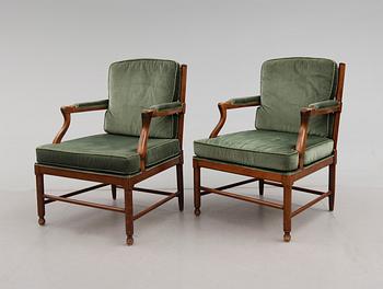 FÅTÖLJER, ett par, s k. Gripsholmsmodell, 1900-talets mitt.