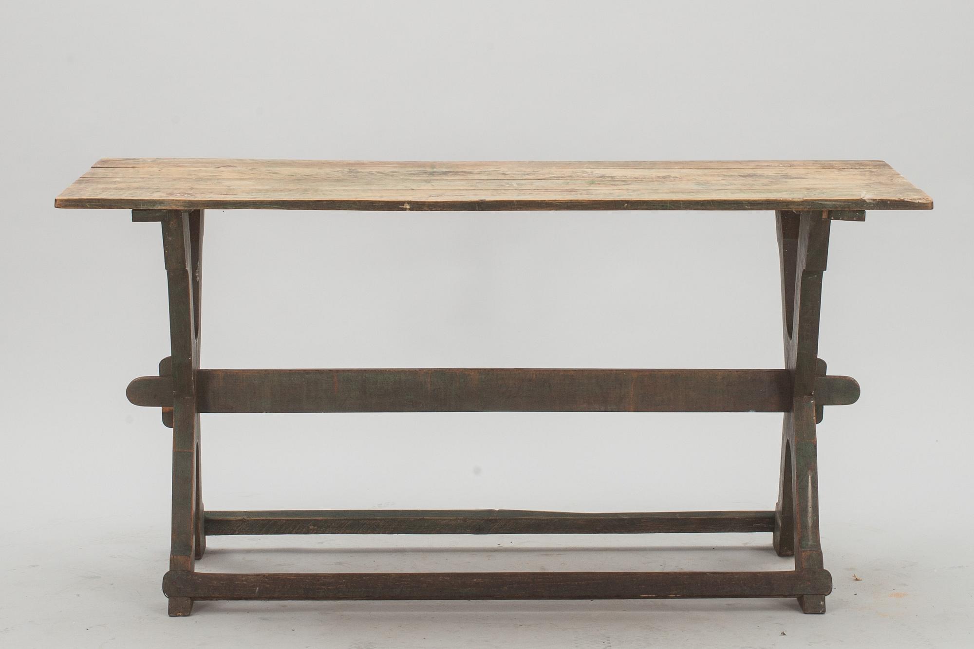 BORD, barockstil, modern tillverkning.