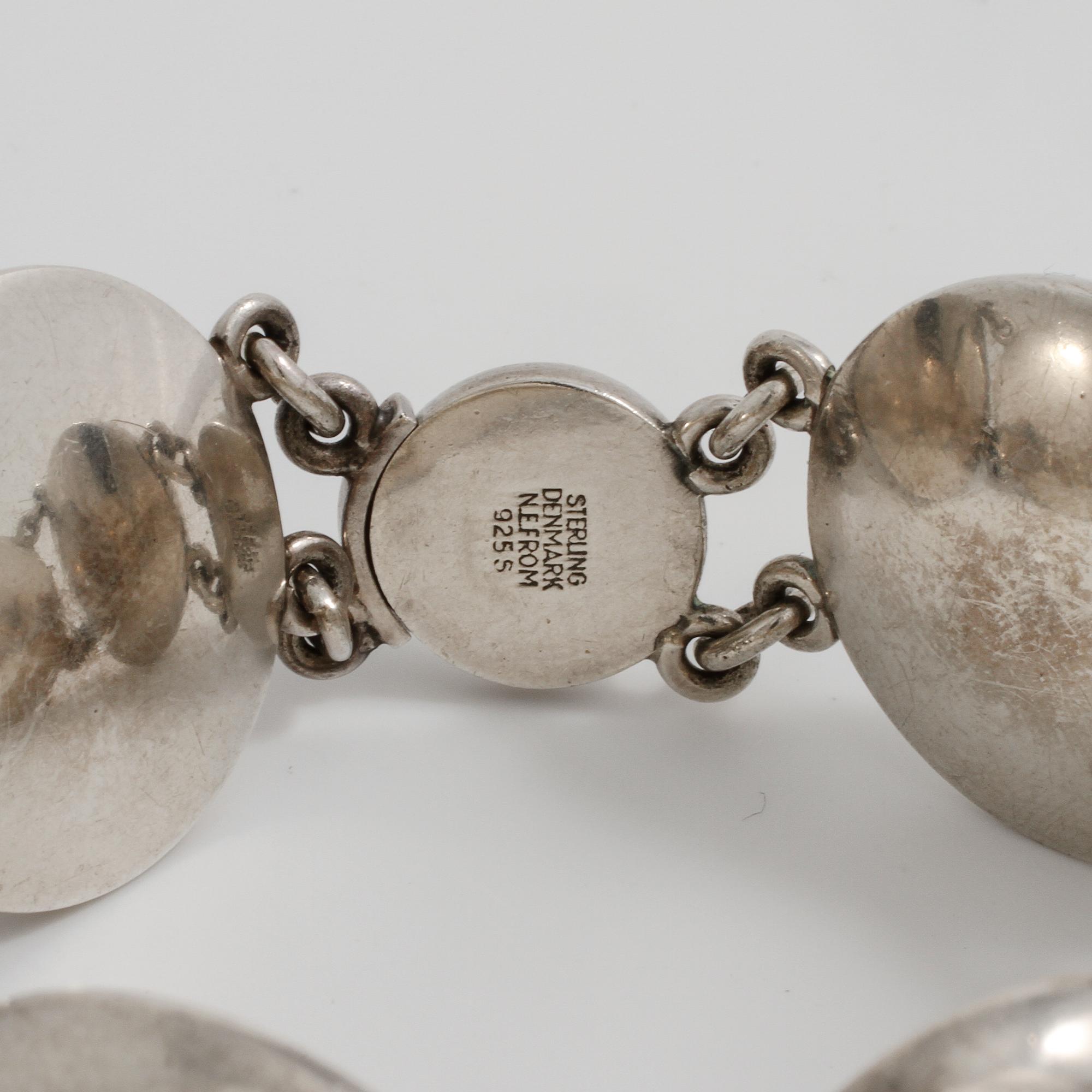 NIELS ERIK FROM, Nakskov, Danmark, armband med cabochonslipad bärnsten.