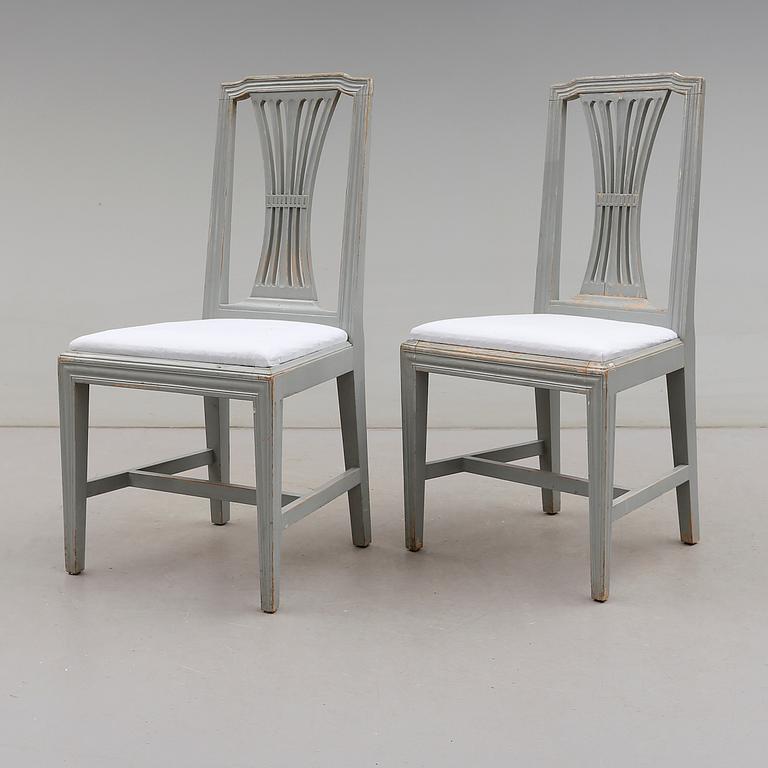 STOLAR, 1 par, gustaviansk stil, 1900-talets första hälft.