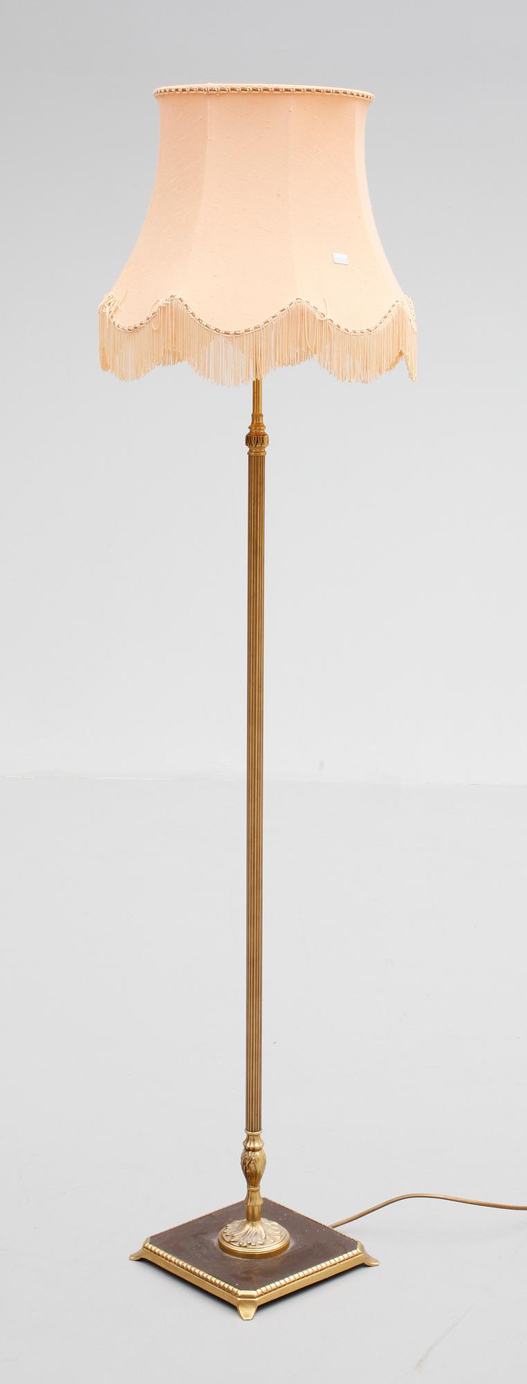 GOLVARMATUR. Gustaviansk stil. 1900-talets andra hälft.