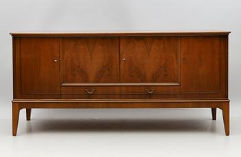 SIDEBOARD, Danmark, 1900-talets mitt.