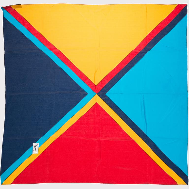 SCARFAR, 3 st, Yves Saint Laurent.