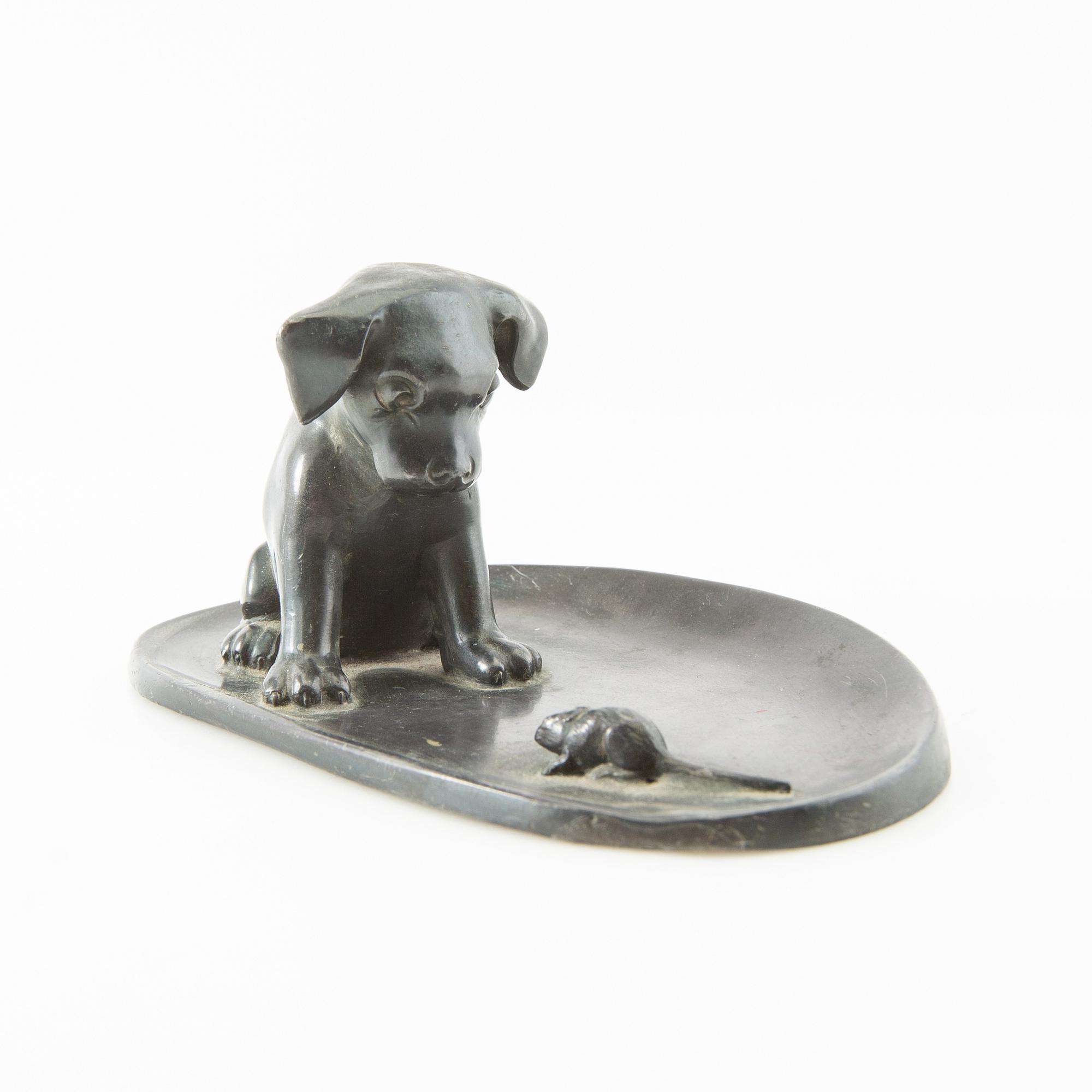 Pen holder, 20th century.