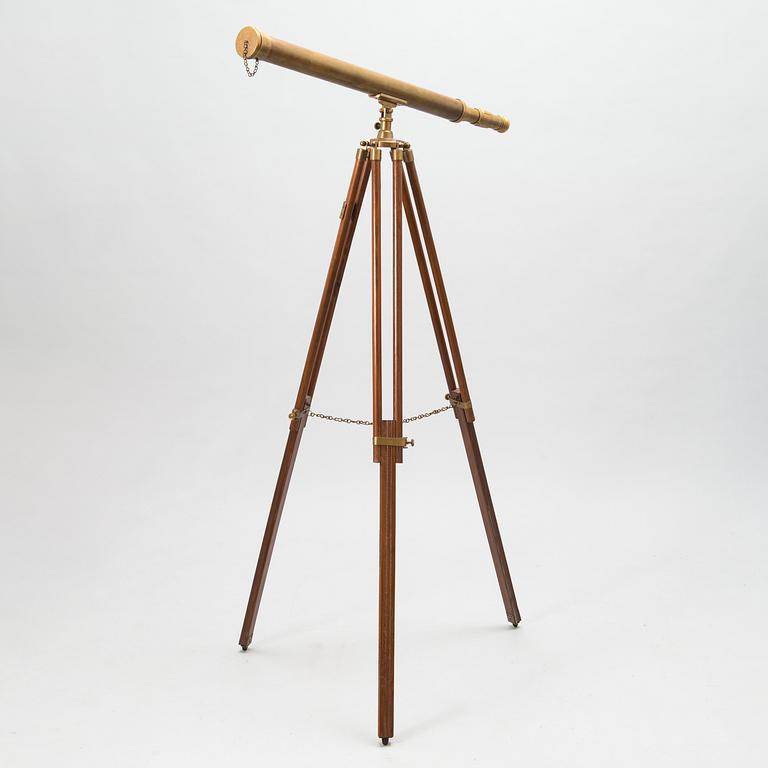 A spotting scope with stand from the latter half of the 20th century.