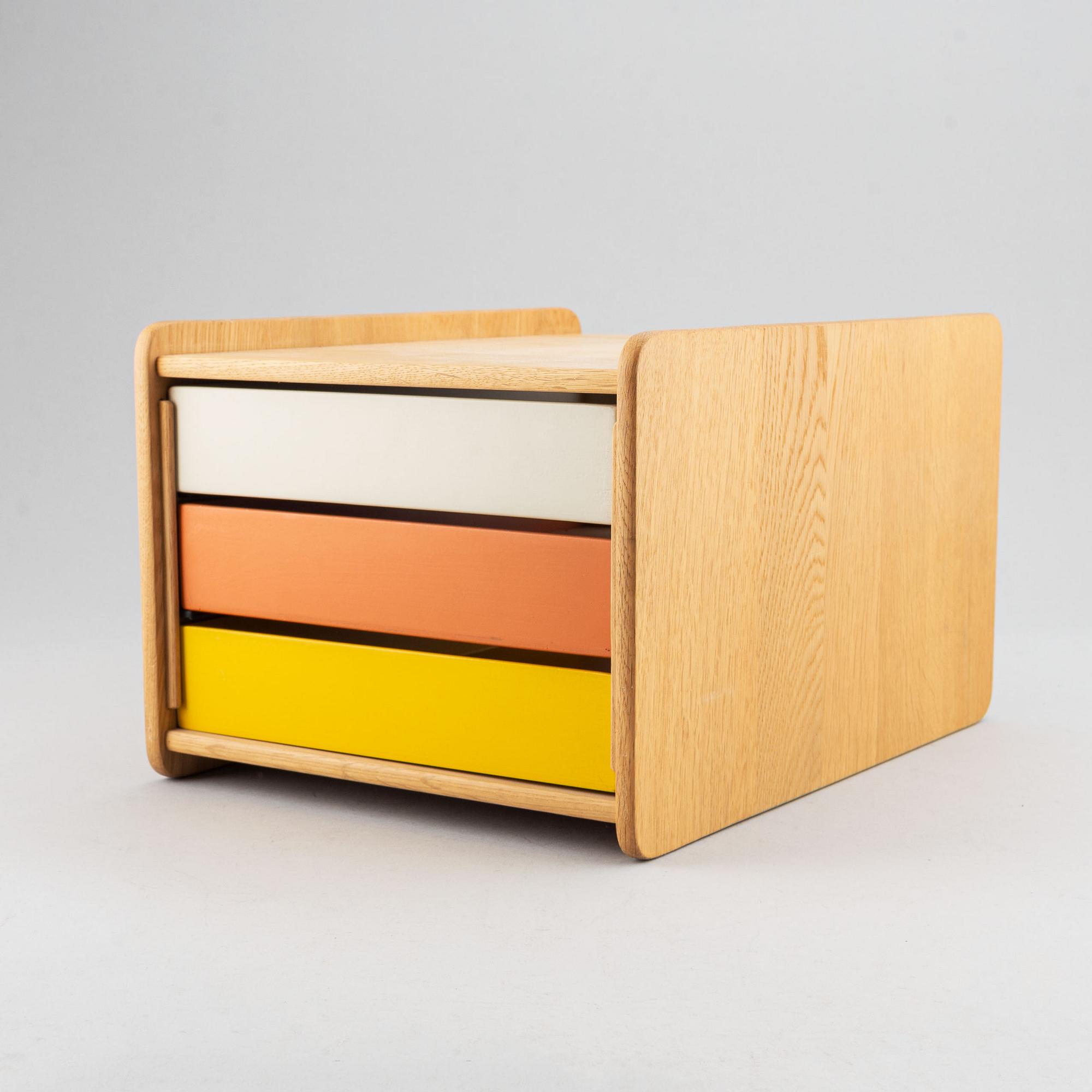 Børge Mogensen, an oak document box with lacquered drawers, 'A4/3', Karl Andersson & Söner,  20th century.