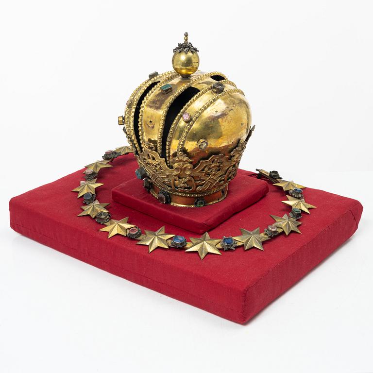 A crown with halo, Eastern Europe, around 1900.