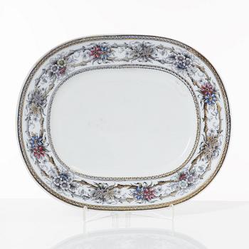 Dinner service, 100 pieces, creamware, "Iris", Rörstrand, second half of the 20th Century.