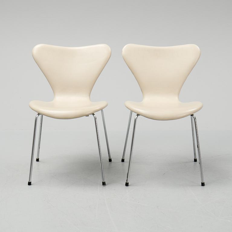 Arne Jacobsen, stolar, 6 st, "Sjuan", Fritz Hansen, Danmark.