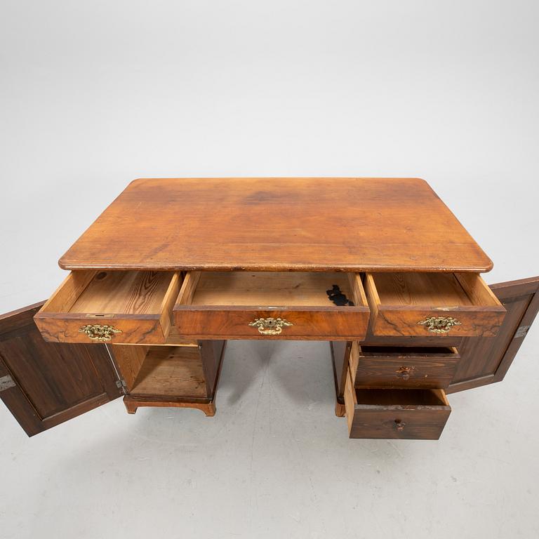 Skrivbord omkring 1900.