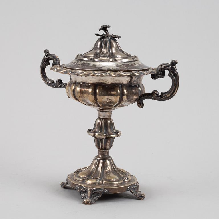 Carl Nyström, sockerskål, silver, Stockholm, 1850.