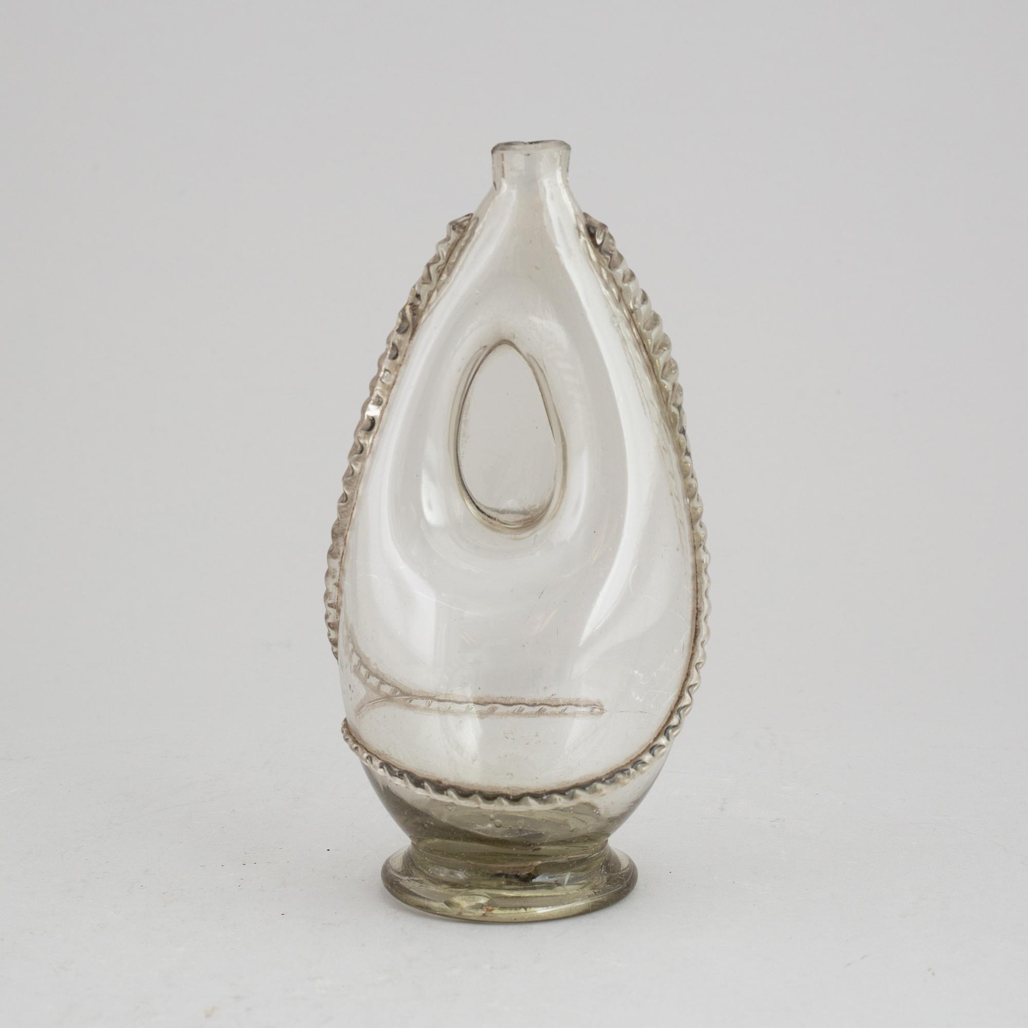 A Swedish glass bottle, 18th/19th Century.