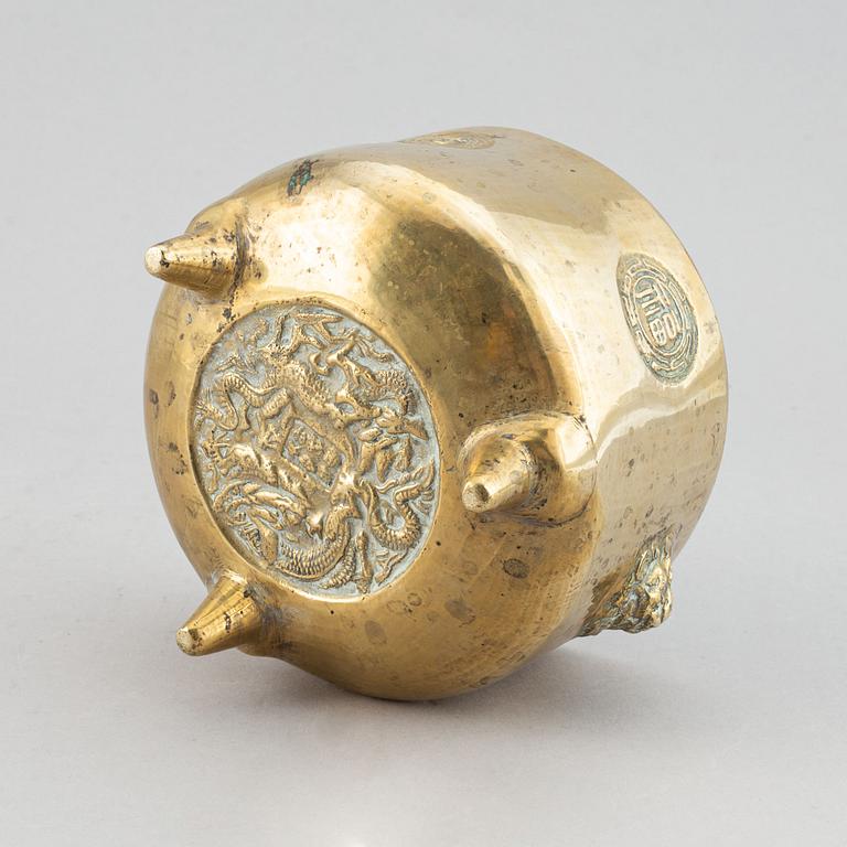 A Chinese polihsed cencer, mid 20th Century.