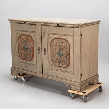 A painted pine sideboard from the 19th century.