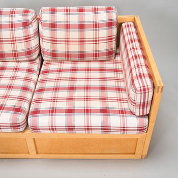 Ben af Schultén, sofa, model 557, Artek, Finland, late 20th century.