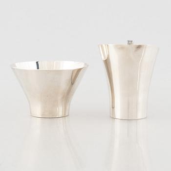 Turun Hopea, gräddkanna och sockerskål, silver, Åbo 1961.