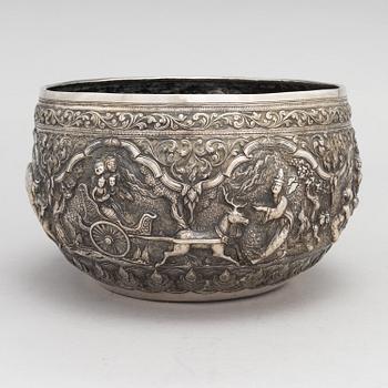 An early 20th-century silver bowl from Sri Lanka/ India.