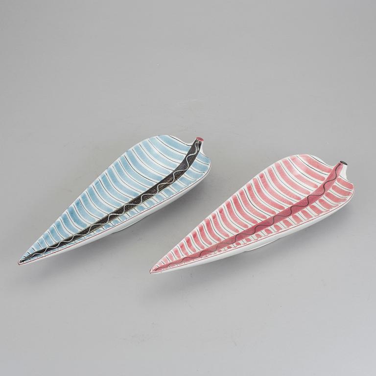 UPPLÄGNINGSFAT, 2 st, fajans, Stig Lindberg, Gustavsberg, 1940-tal, fajansmålare: Franca Pugno.