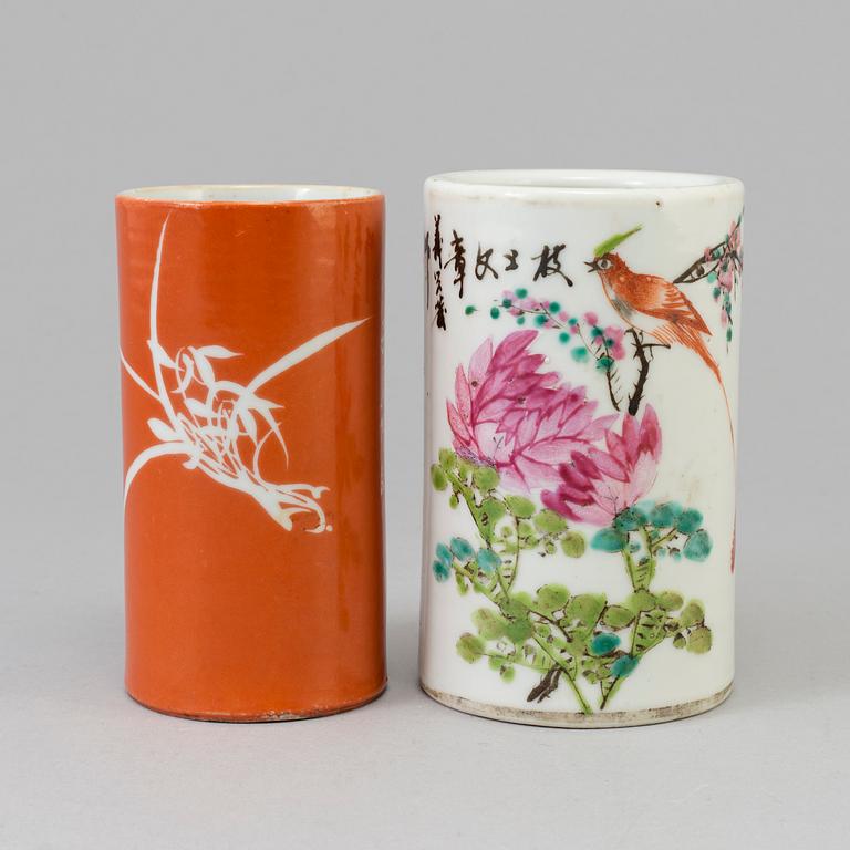 Two Chinese porcelain brushwashers, late 19th/early 20th century.
