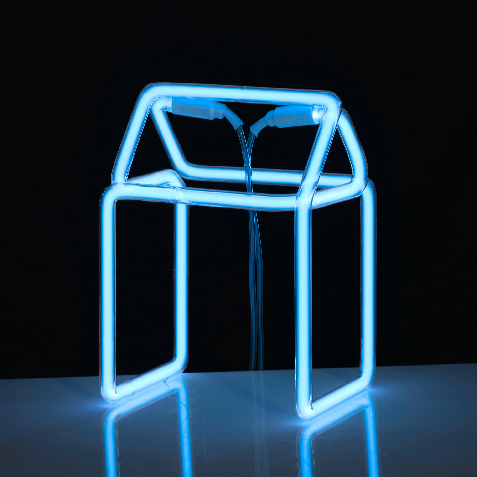 Mikael Richter, "Neonhus".