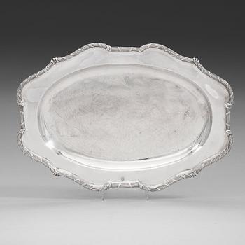 98. A Swedish 18th century silver serving-dish, mark of Jonas Thomasson Ronander, Stockholm 1762.
