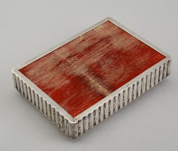 SKRIN, silver, Finland 1952. Vikt med träinredning ca 574 gram.