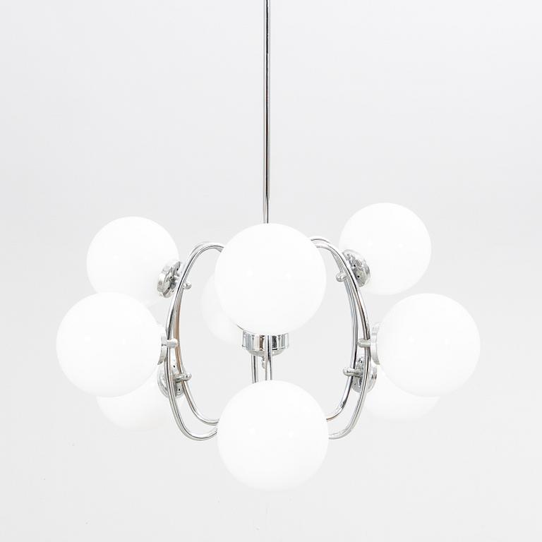 A late 20th century ceiling pendant.