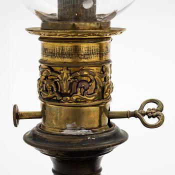 Öljylamppuja, pari, pari, 1800/1900-luku.