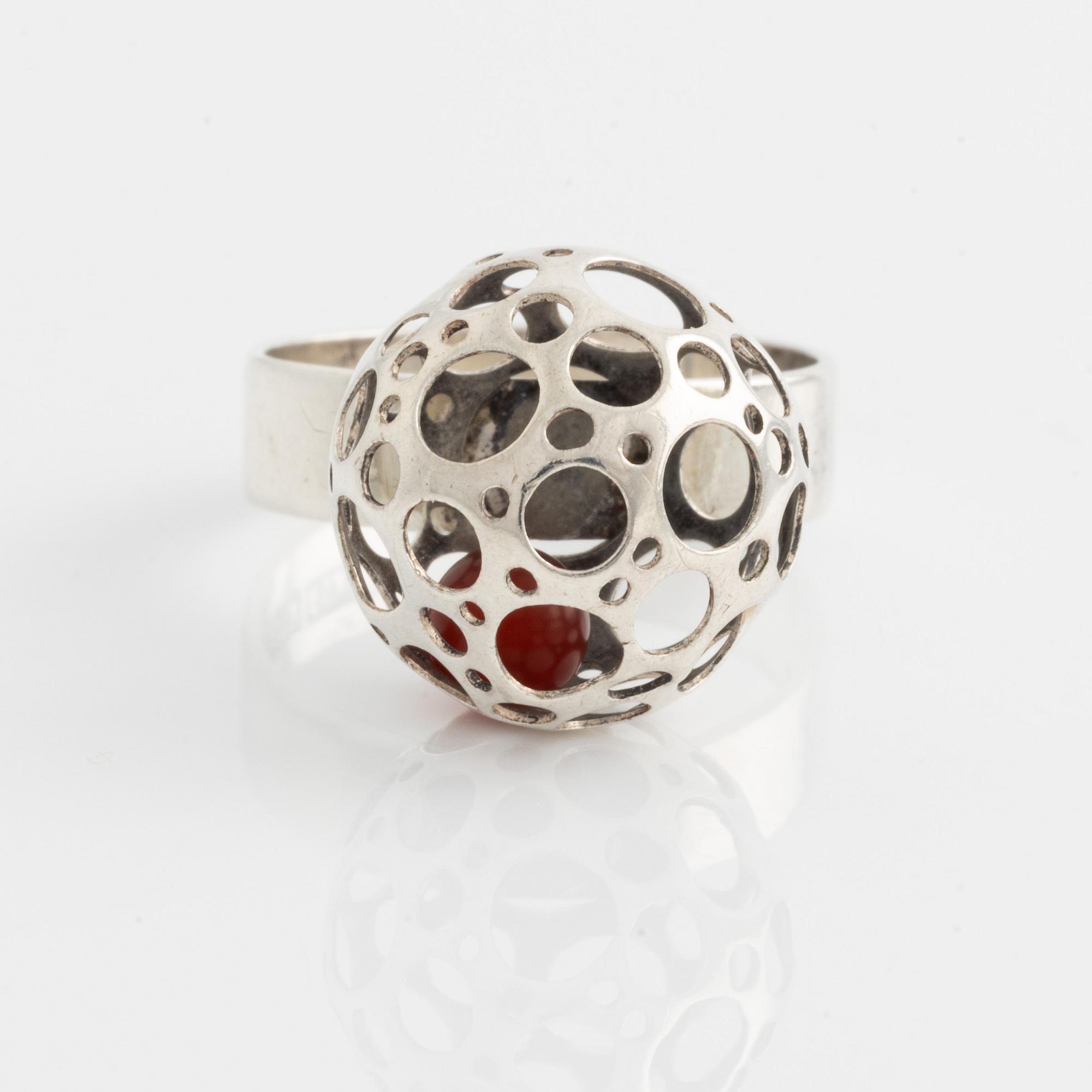 Liisa Vitali, collier och ring, silver.
