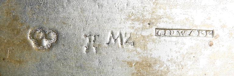 SNUSDOSA SAMT DOSA, silver, bl a Gustaf Henrik Sidwall, Norrköping, 1842.