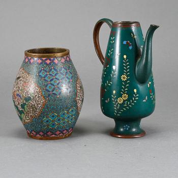 VAS samt KANNA, cloisonné, 1800-talets slut/1900-talets början.