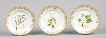 TALLRIKAR, 6 st, porslin, "Flora Danica", Royal Copenhagen, Denmark, 1947.