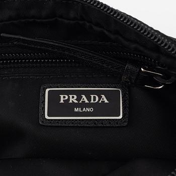 Prada, midjeväska.