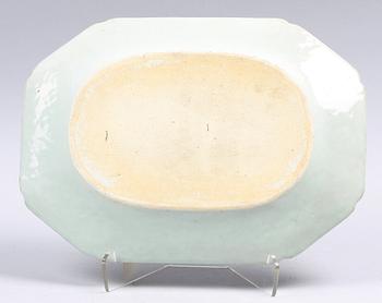 STEKFAT, porslin, Kina, sent 1700-tal.