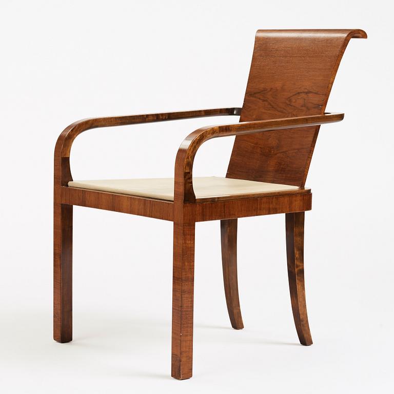 Kurt von Schmalensee, a desk and armchair, executed by AB David Blomberg for the Stockholm exhibition in 1930.