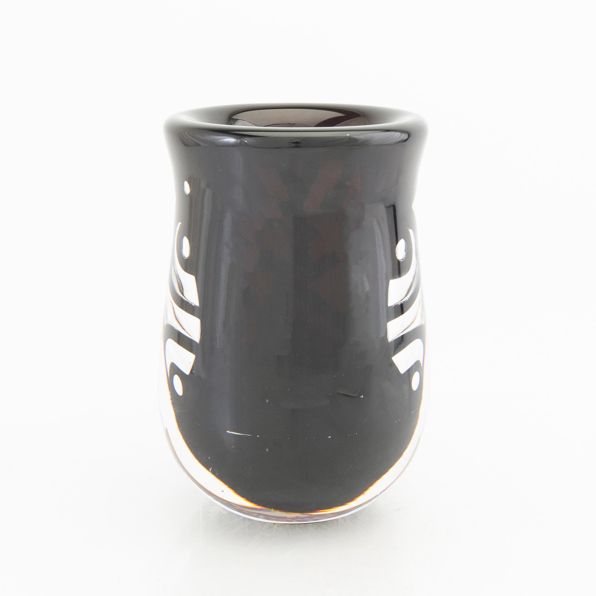 Lars Hellsten, vas ariel signerad Orrefors 1988.