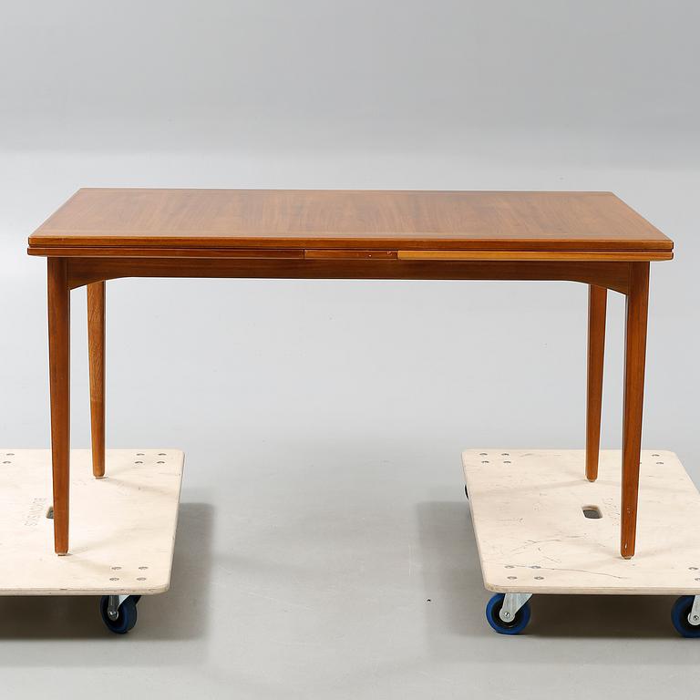 A dinner table by CARL MALMSTEN, "Calmare Nyckel", second half of the 20th century.